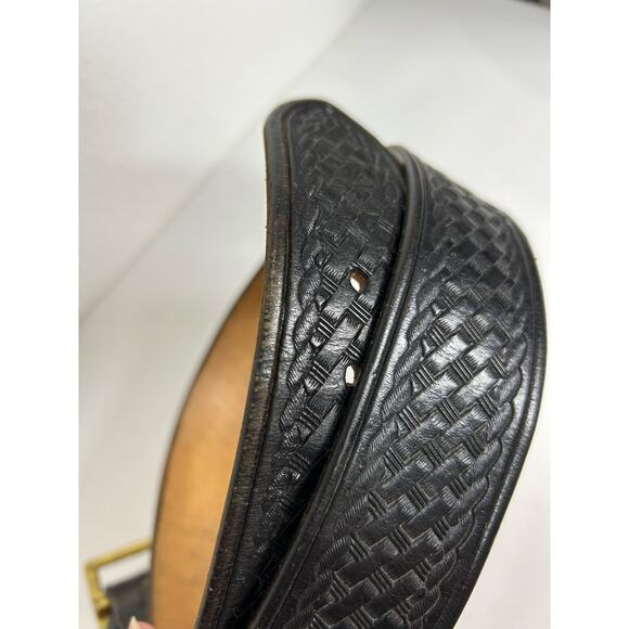 Triple K Black Basketweave Embossed Leather Brass Buckle Western Belt Size 32 - Picture 6 of 6